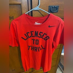 Medium Nike shirt